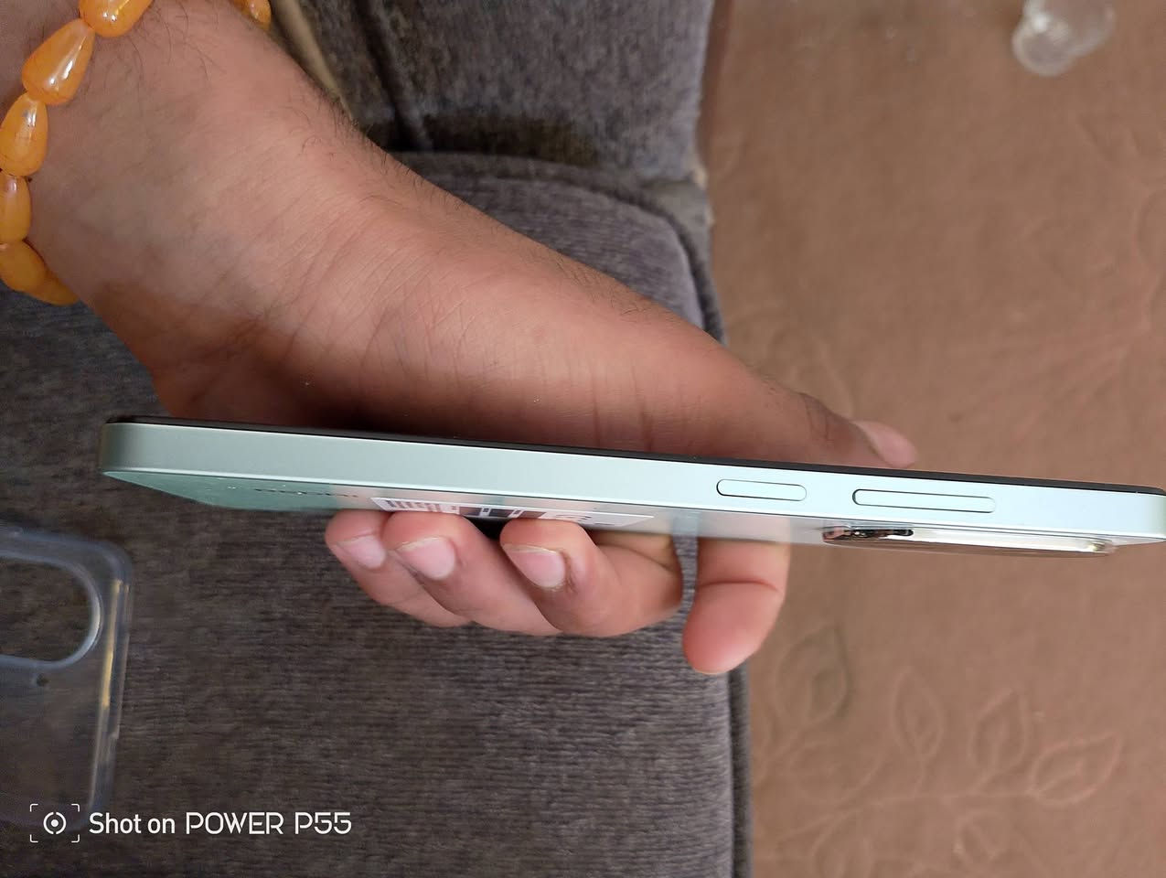 تليفون للبيع هذا اسمهRedmi A5 هذا اسمي تليفون بعد جديد نظافه 100% ذاكره مالته 64 هاي الذاكره مالته سعر 160 اريد يتواصل وياي الرقم هذا مال واتساب وبدي شريحه *********** هذا الرقم
