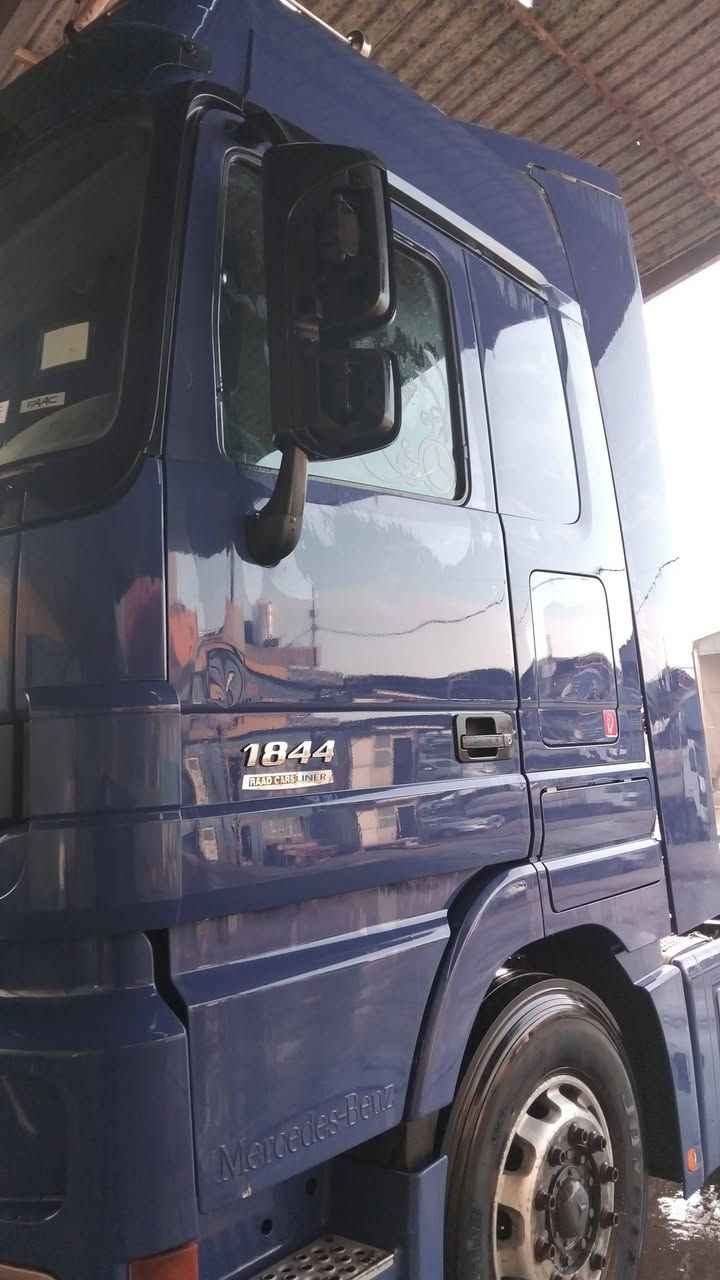 سلام عليكم  اكتروز 2006رقم كركوك تبريد رتايدر  ثلاجه. كلج  حجم 44تخم تاير.  جوبلس  أمامي.    عنوان بغداد***********
