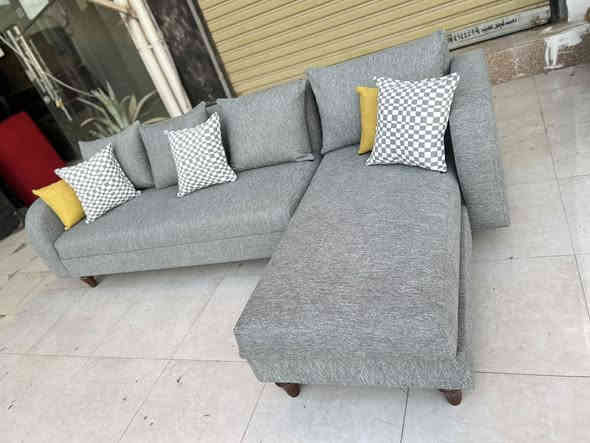 كورنر تركي مودرن New 🇹🇷
ماركة  (ALFEMO الفيمو) 
يتكون 5 نفرات إلى 6  
ميزة سرير 🛌 والخزن 
 والجلوس سبرنك و مريح وسوفت 
وهيكل حديد بالكامل
والقماش كتان
القياس 165في 290 وتكدر تخلي عكس الاتجاه  
السعر 490$    
للاستفسار واتساب ***********
عنوان مجمع شارى ئاندازيان مقابيل فلوريا ستي 
يوجود توصيل جميع محافضات العراق 🚚 150 الف
