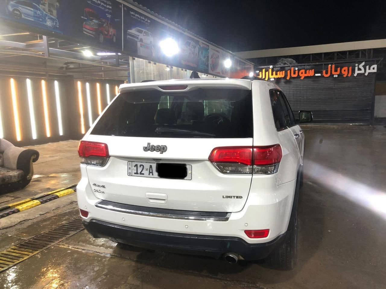جيب لاريدو ٢٠١٨  مواصفات لمتد داخل لونين  السياره كلين بدون ضرر كير ومحرك شرط السياره جديده مال جناي شرط ماتحتاج مصرف وإذا مراوس بسياره اقل هم ترهم(***********)
