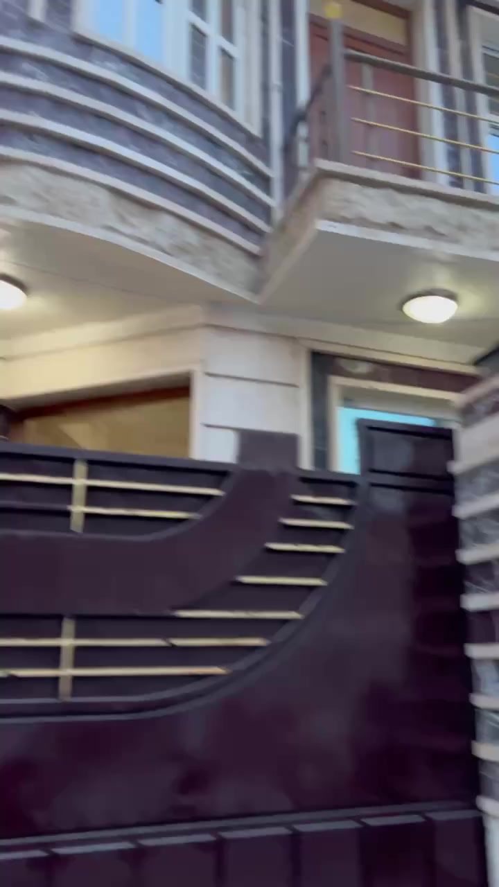 🔱 بيت للإيجار موثث الجادرية 🐋
📍 قرب فندق كورالا

📏 المساحة: 120 م²

📌 الواجهة: 10 م

⭕️ يحتوي على 4 غرف
⭕️ صالة
⭕️ مطبخ
⭕️ منور
⭕️ حمام عدد 2

🔽 الإيجار سنوي فقط

💬 لمعرفة السعر اكتب (تم)

📞 ***********

📲 يوجد واتساب
🟩 نستقبل جميع العروض والطلبات العقارية
🟩 تصوير احترافي وترويج
