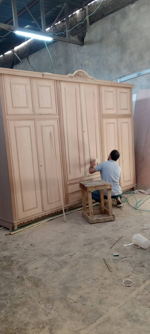 نجار موبيليا جميع الموديلات 
فتح وشد وصيانه كل انواع الغرف 
هذا شغلي والحمد لله 
للاستفسار ***********
