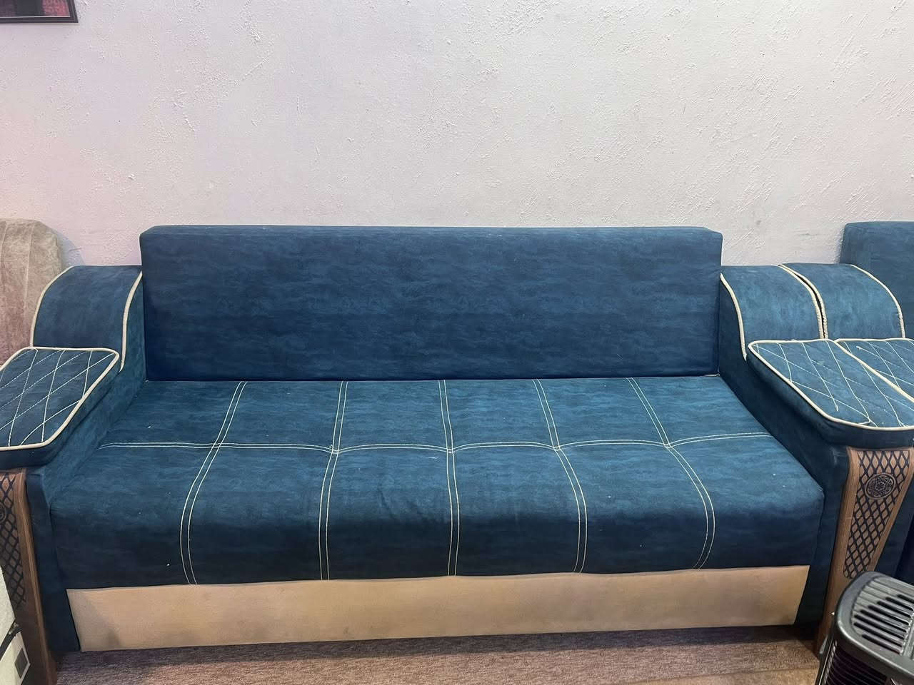 السلام عليكم
تخم ٧مقاعد تسكام بلوك اسود مابي اي ضرر غير هذا الي بصور بليدات شويه قماشه مشكوم ب٣٥٠مكاني الغزاليه


**إذا كنت صاحب هذا الإعلان وتريد حذفه لأي سبب، رجاءا أرسل رسالة إلى الدعم الفني**