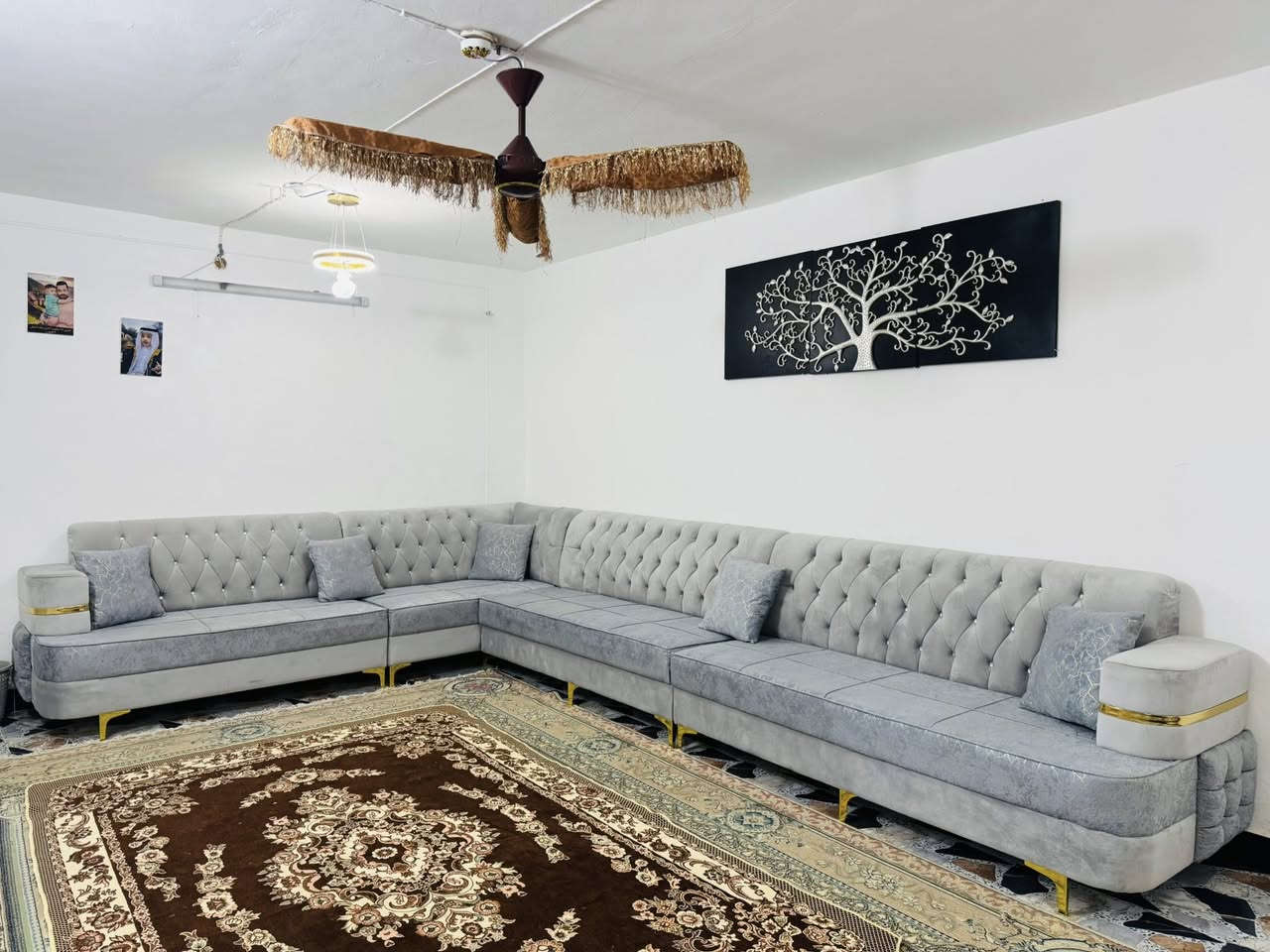 ديوان عشر مقاعد اخو جديد سعر 600 الف مابي اي ضرر الأستفسار ***********
