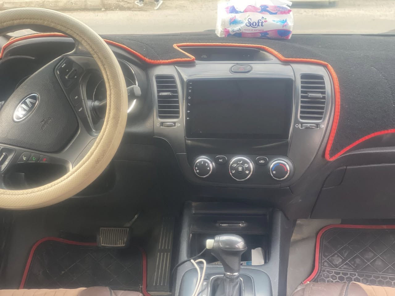 سياره فورتي موديل 2016 
بيهه 3 قطع صبغ بدون دواخل 
السعر 105$
***********
