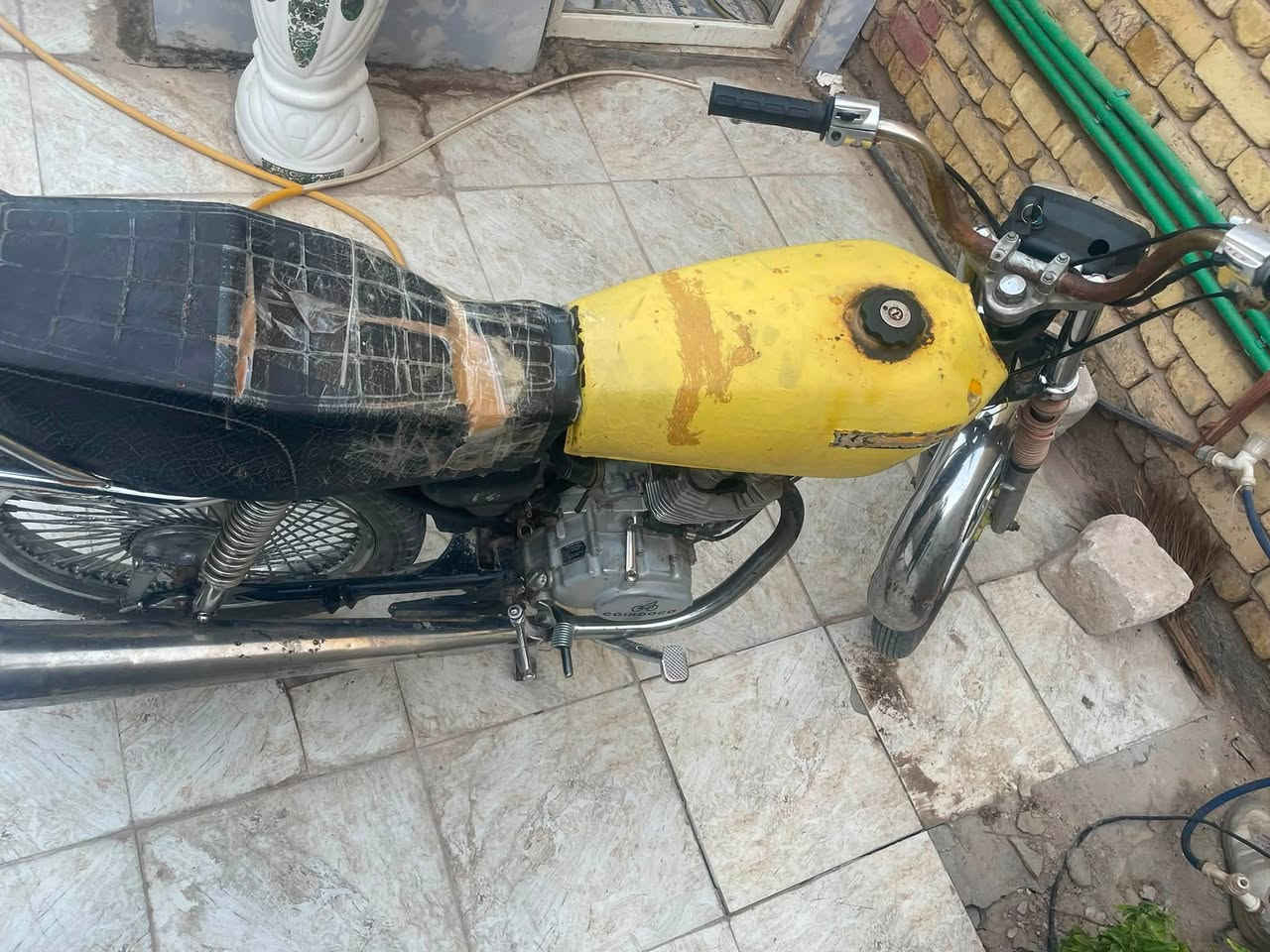 سلام عليكم دراجه أربعه كير كلك مديل ١٧ مكينه ٢٠ مفتوحه مره وحده سعر ٣٠٠ وبيه مجال مكاني النجف حي النداء التواصل مراسله صفحه أو الاتصال عل رقم ***********
