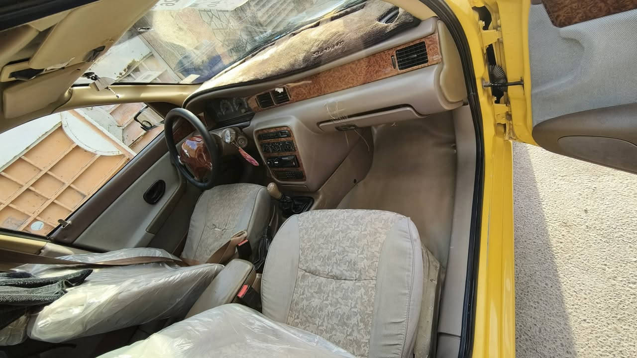 السلام عليكم سمند موديل 2012 بيهه بس الدوس معمرة وشويه بارد بالجاملغ الامامي سيارة حلوه وجاهزة السعر 40وبيهه مجال ***********
