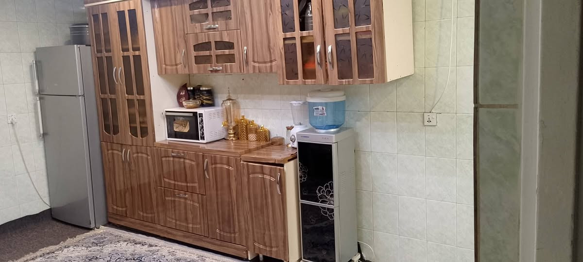 كاونتر خشب للبيع ***********
