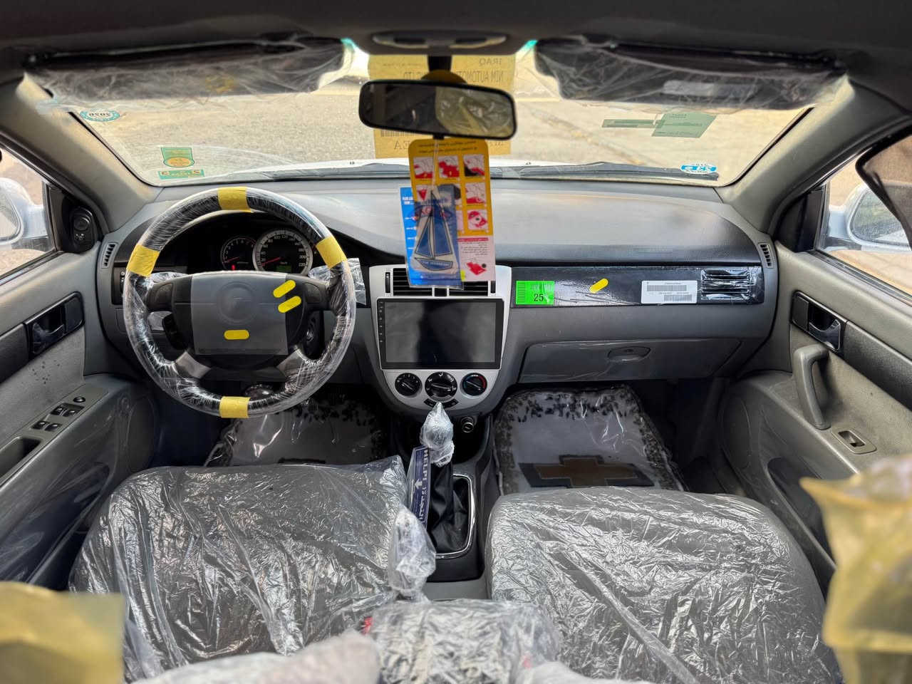 شوفرليت ئوپترا موديل 2013
گيرعادي ABS.ويل ئينفنيتي.شاشه ئايباد.جام كاره بايي.زينون.
سه نه وي ژينگه تا 2028به ناوي خومه نقوستاني تيدا نييه دوو پارچه بوياغه بي سارد و شوخت سقفي شوشه يه .گيرومه كينه به شه رت
نرخي 83$وه ره قه مجال برايانه 
بو زانياري زياتر تيل بكه 
***********.*********** كويسينجاك, أربيل
