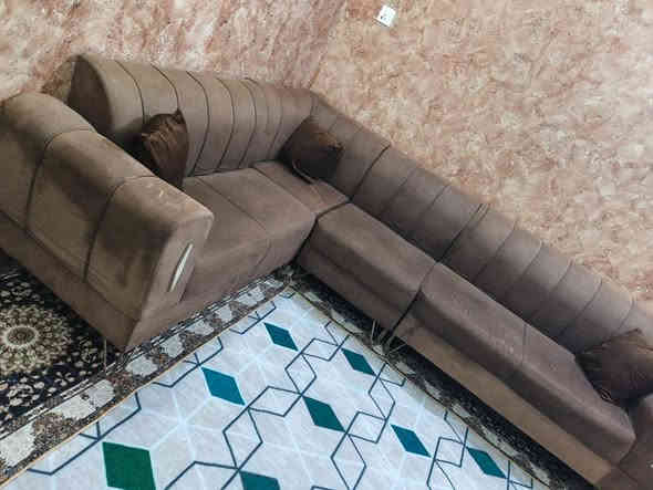 ديوان 7مقاعد تسكام وقوي ثكيل تكمه نضيف جدا نفس البصوره سعره 170يوجد توصيل داخل كربلاء ***********
