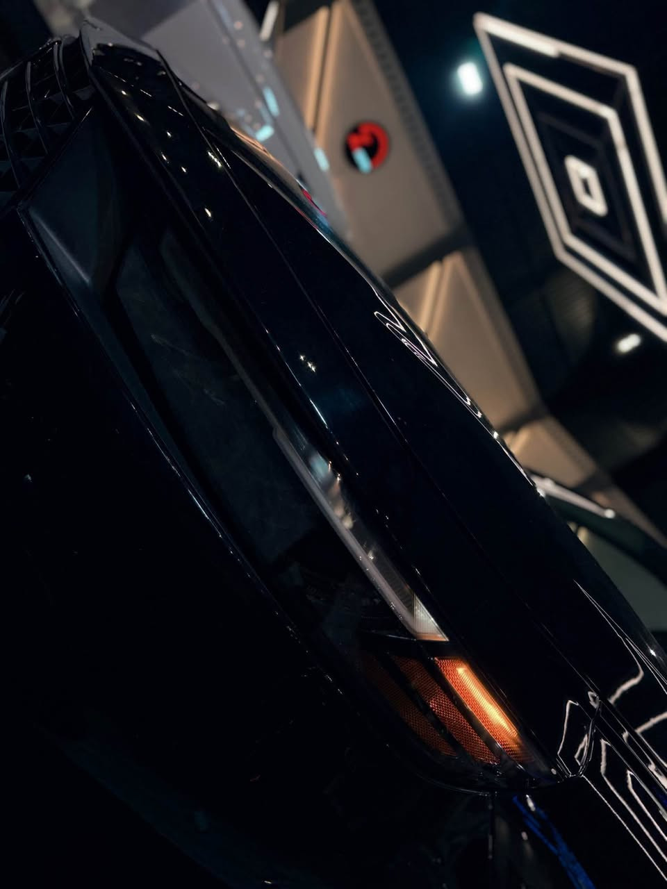 هوندا اكورد 2023  1.5T للبيع
سعر:158😱
*********** واتس اب

فقط بند سبوخ بدون دەواخل 🔥

سياره مكانها اربيل

السيارة ماشيه 41 miles

• مكينة 1.5 

• كير اوتوماتيك 

• شاشة كبيرة

•فتحه

• كاميرا خلفية 3 انظمة

• كرسي كهرباء  لون اسود  

• رادار امامي

• مانع تصادم

• محدد مسار 

• تصحيح مسار

• شفتات بالستيرن

• مثبت سرعة

• مانع انزلاق

• دخول ذكي 

• إنارة ترحيبية

• هندبريك كهرباء

•لايت عدسات زينون

• نظام اوتو لايت Auto

• لايت العالي زنون 

• حساسات مطر 

• حساسات دخول الإنفاق

• حساسات ضغط هواء الإطارات

• أوامر صوتية

• 2 أنظمة قيادة (eco, sport)

• بلوتوث

• مدخل عدد2 تايبسي 

 

السعر 158 

*********** whats app 

مكاني  اربيل أربيل, العراق
