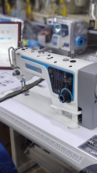 ماكنة خياطة ألمانية • الوكيل الوحيد GUHE • ضمان سنتين