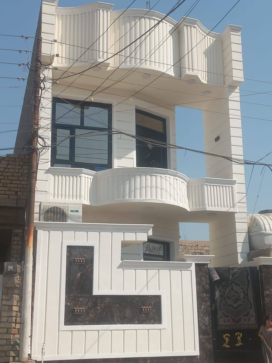 السلام عليكم يوجد مشتمل مساحة 100متر قاطين في منطقة الحصوة في الأولى يم جامع الحي القيوم قريب من السوك كامل مفول اي نقص مابي السعر 110 وبي مجال للاستفسار الاتصال على الرقم *********** وبي واتساب واني مكلف بلنشر فقط
