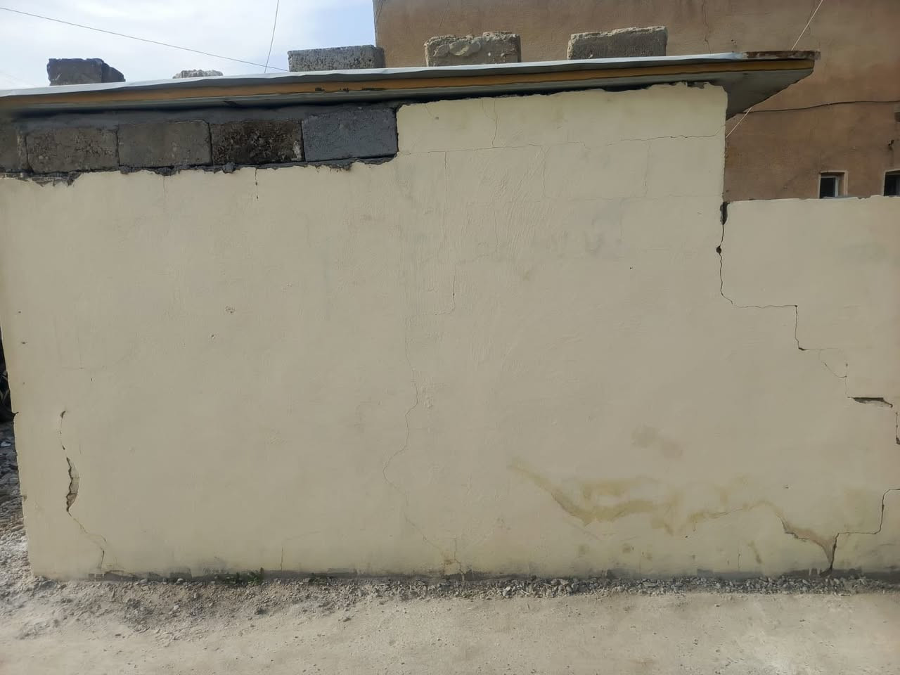 دار للبيع  طابو زراعي.  منطقه العريفية.           ‭٠٧٧٠ ٢٥٨ ٨٠٠٦‬بسعر مناسب
