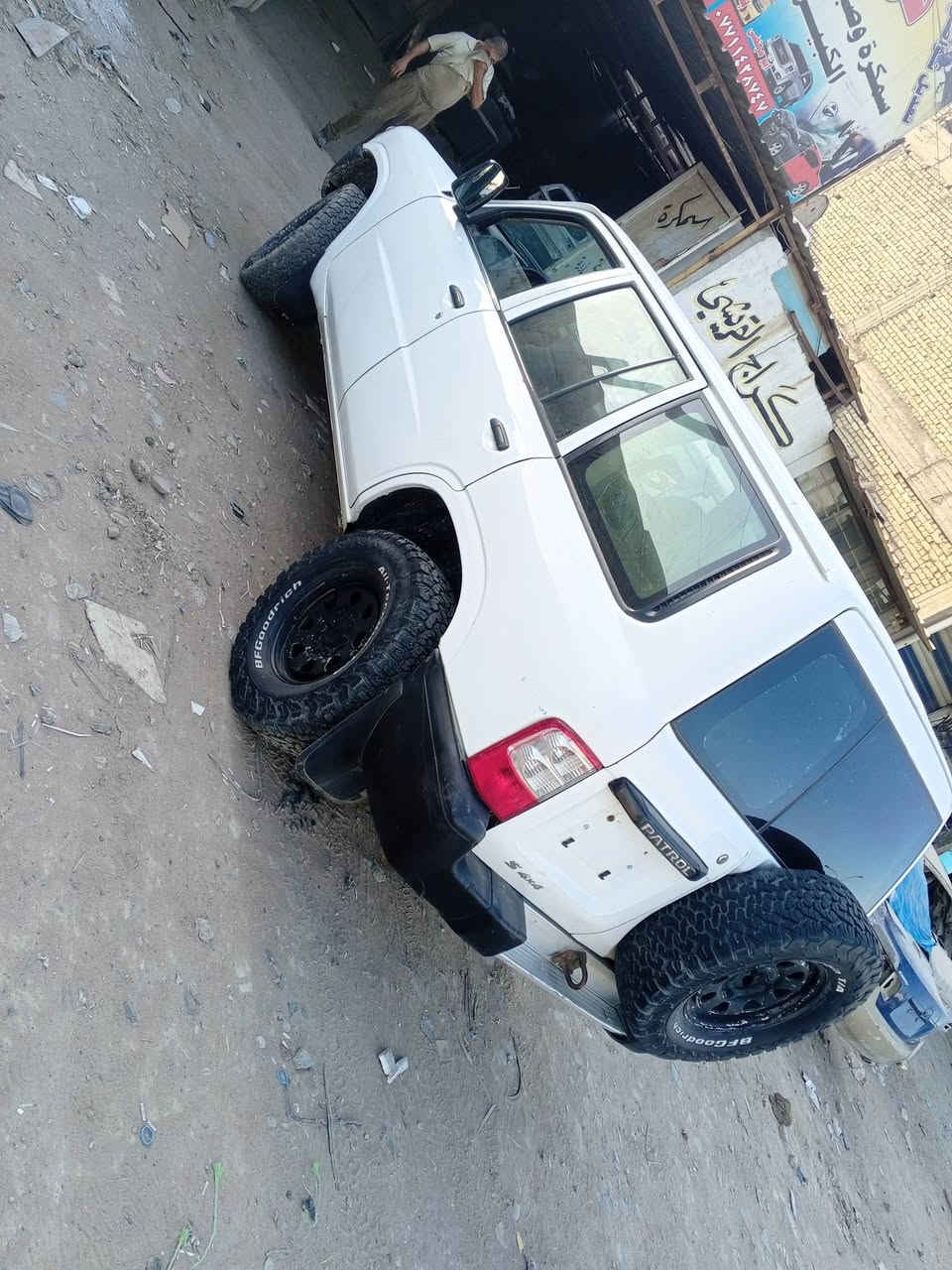 باترول موديل 2003 للبيع اي استفسار الرق ***********
