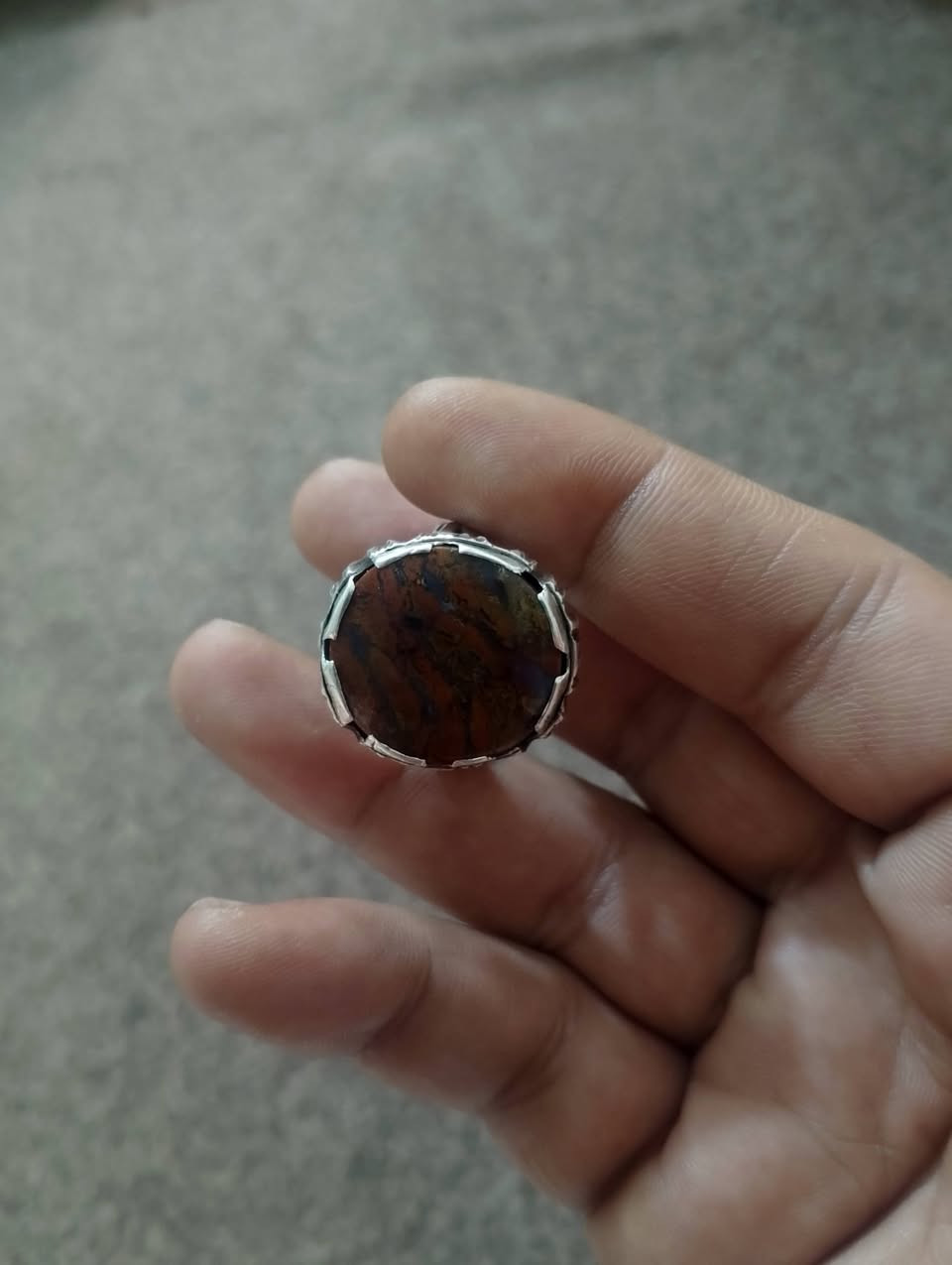 خاتم فضة عقيق يماني طحلبي صياغة يدوية ثكيلة 
قياس ٢٢/٢١  مكاني بغداد متوفر توصيل داخل بغداد فقط

السعر خاص


**إذا كنت صاحب هذا الإعلان وتريد حذفه لأي سبب، رجاءا أرسل رسالة إلى الدعم الفني**