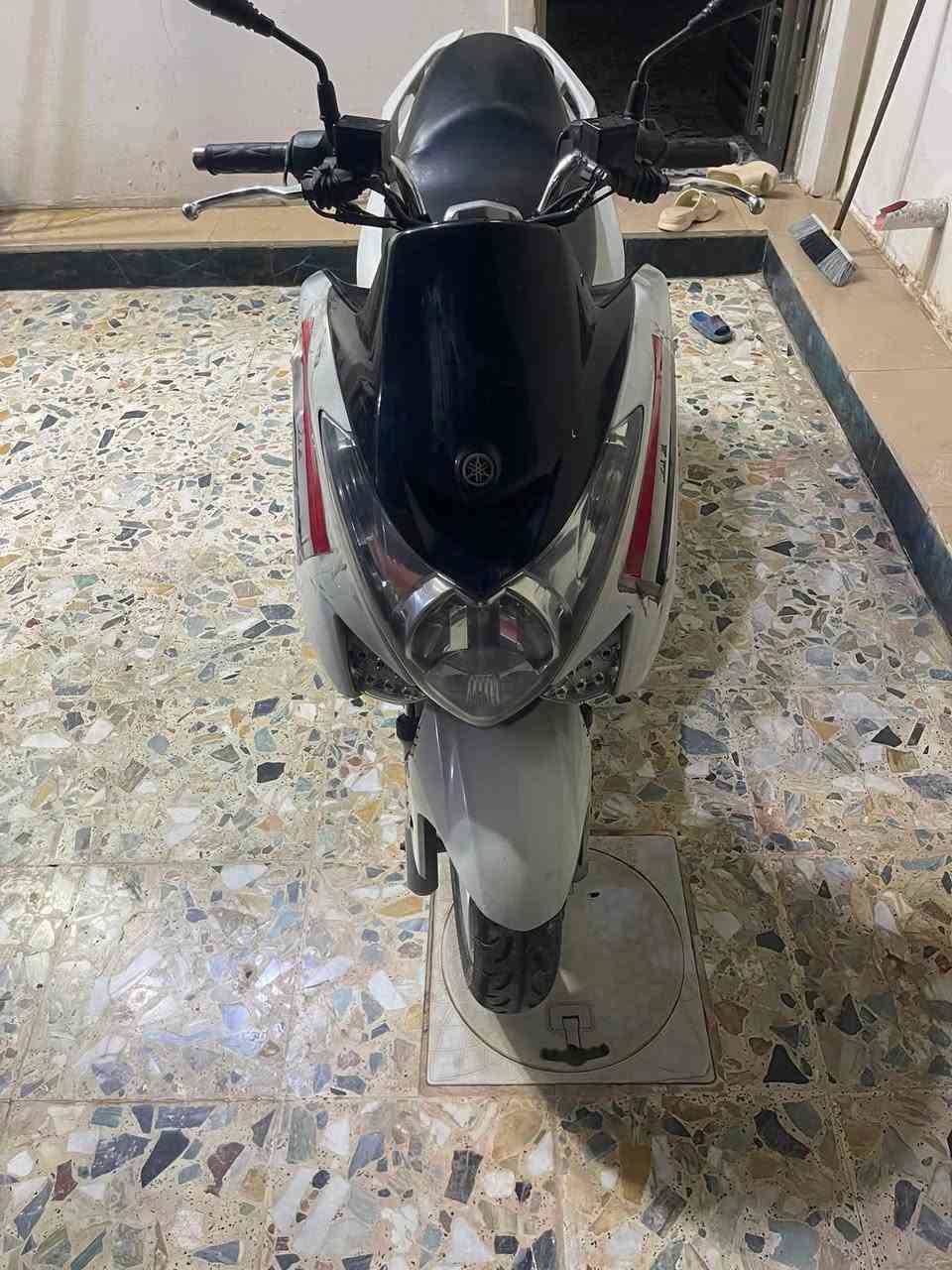 يالله سلام عليكم
دراجه  سي بي دراجه محرك مكفول مجفت جديد كفاله عامه  مثل ما وضح  امامك وراق كامله دراجه حلوه خير من الله 

عنوان بغداد الدوره

***********
