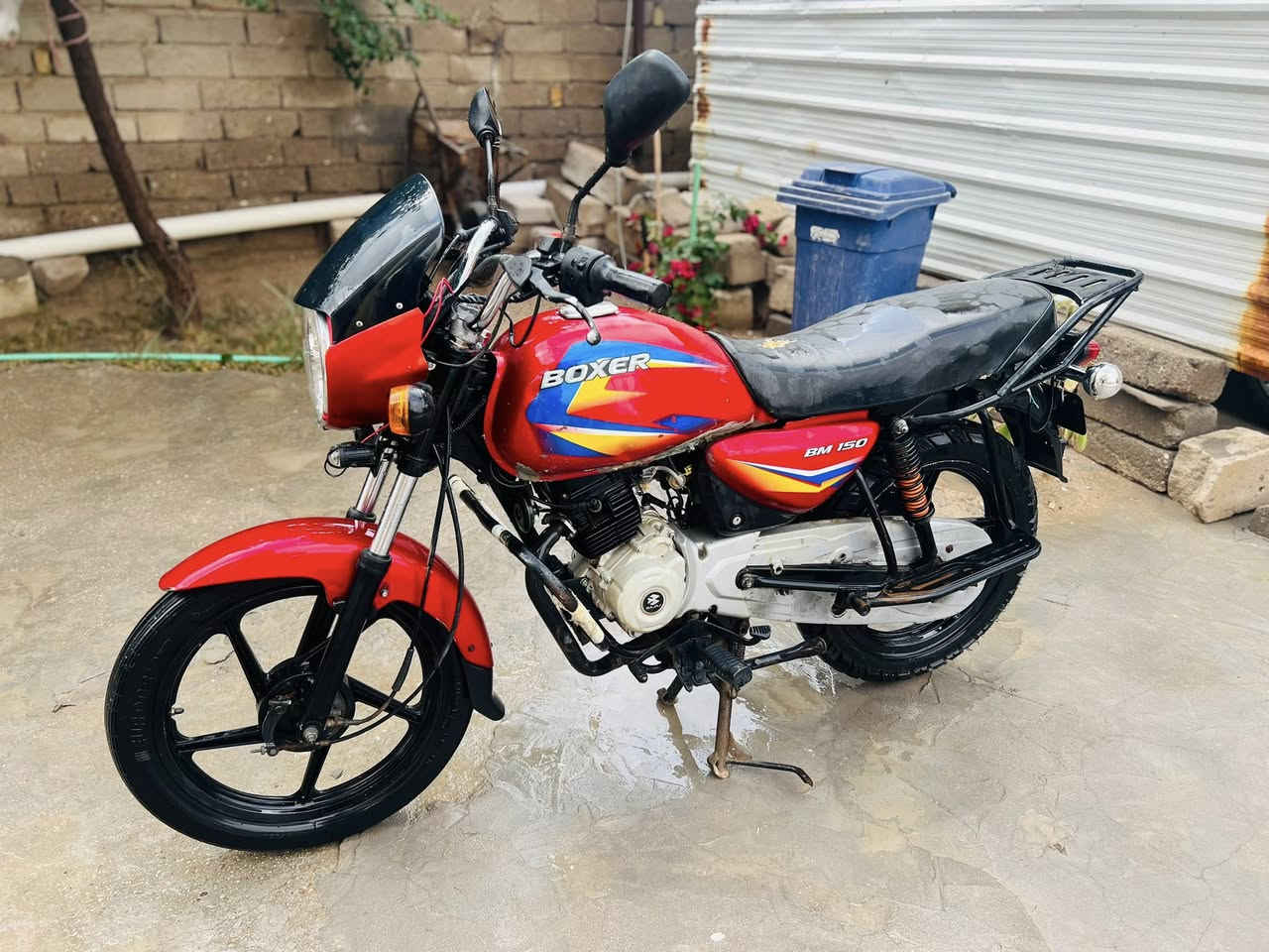 السلام عليكم دراجه هنديه بوكسر 2020 رقم باقي فقط استلام اللوحات الكهربائيات كلها شغاله السعر 1500 وبيها مجال قليل ***********
