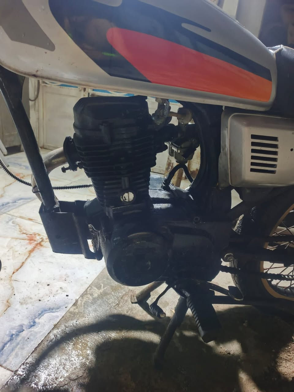 مكلف بالنشر اسلام عليكم 
دراجة ايراني للبيع محرك مرتب ناعم ما بيها ايشي سعرها [200] وبي مجال بسيططططططط 
*شادلها سلة بس الصور قبل لا اشدها 
تواصل ***********
