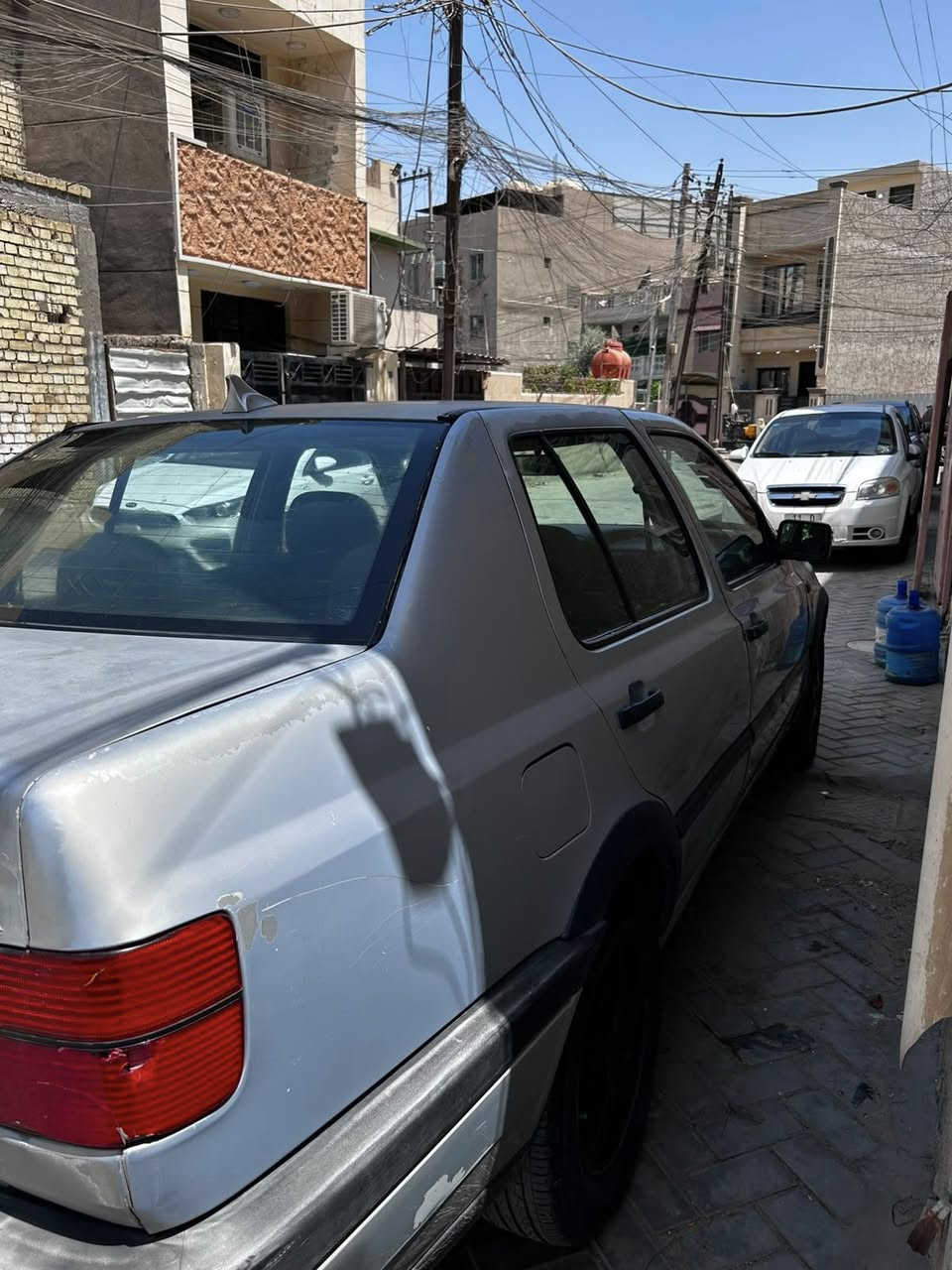 السلام عليكم عندي كولف فنتو موديل 1993 بااسمي للبيع حالتهه جيده تبريد *********** الغدير ساحه ميسلون سعر 37 ورقه وبيهه مجال
