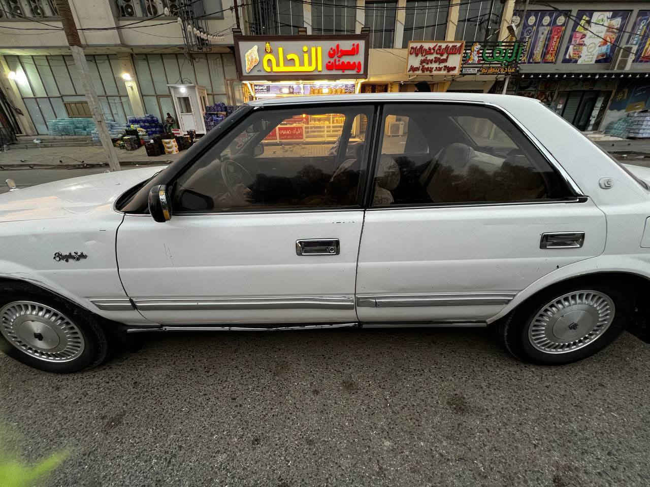 هارتوب يسره بلادي مكفوله من كلشي كهربائي كله شغال مكينه وكير مكفوله وسعر 40وبيه مجال رقمه بغداد موديل90 وهذ رقمي ***********مكان سياره نجف
