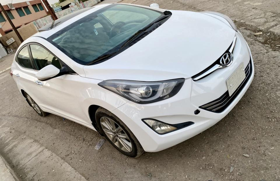 2016 خليجيه سياره نظيفة و حلو وجاهزه
محرك 1800 

مكفوله من الفتح والتبديل و الصبغ

بيها تكحيلات بسيطه و بارد بسيط

حداديه كير مكينه كلها شرط و جديده

تخم تاير جديد

السعر 130 بيها مجال حك الجيه

بغداد البياع 

***********
