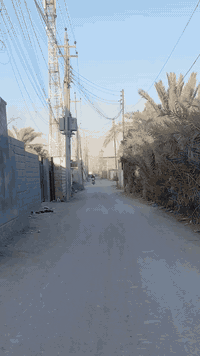 سلام عليكم ورحمه الله وبركاته
بيت للبيع طابقين  سنه البناء 2014في منطقه الصالحيه نزلت حجي عبود النخيله مقابيل نزلت بيت مروح ومقابيل أيضا حسينيه الامام المهدي ع ،نوع العقار طابو زراعي والمالك ساكن في نفس الكاع تأمن حيل من هل موضوع المساحه 430 متر الحديقه 115 يبعد عن الشارع العام 150 متر فقط تتمشى للشارع ملاحضه (سقف المطبخ +الهول يحتاج تصليح) الطابق الثاني خير من الله السعر المطلوب 140 قابل للتفاوض للاستفسار الاتصال ***********
