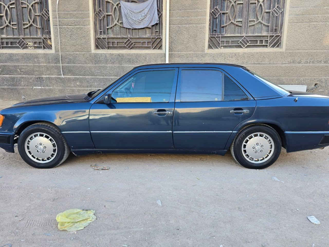 يا الله للبيع فقط دب
موديل 89 رقم بغداد دولي الجديد
محوره دي فور ملكه يعني شلعه ونعومه مكينه وكير جدد 
حداديه جديده تبريد ثلج 
اريل كهرباء جام امامي كهرباء سنتر لوك شغال مصبوغه عام بدون ضربه قواعد دبل بلاد السعر 60 وبيه مجال مكاني كربلاء الاستفسار ***********
