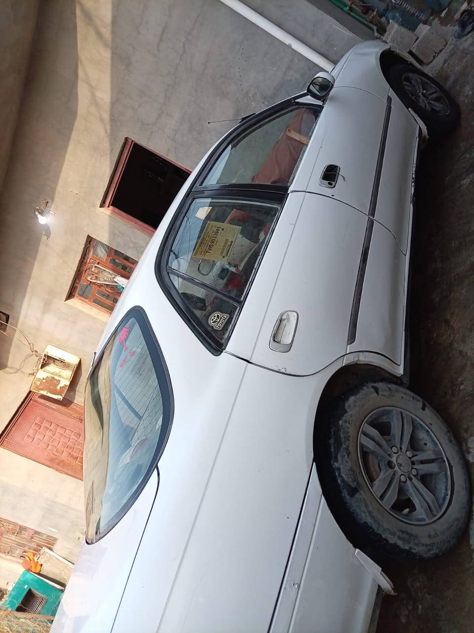 سلام عليكم سياره للبيع سعر 35 بيه مجال شي قليل ويرهم مراوس سياره بسمي ***********
