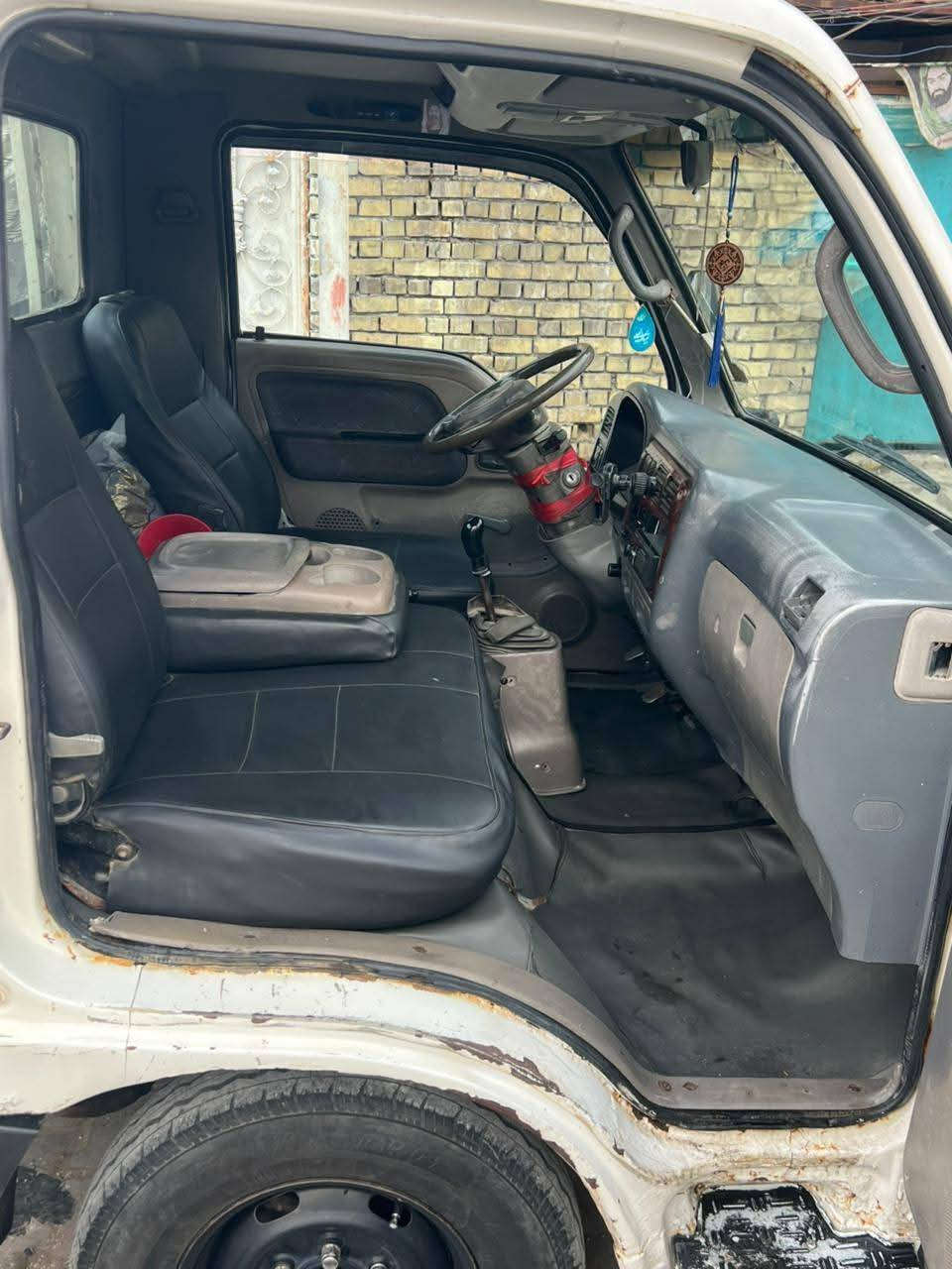 متوفر كيا ام عيون ام الحاكيه موديل 2001 رقم واسط انكليزي تحويل مباشر مشروع وطني سياره جاهزه اي نقص مبيهه مكاني بغداد مدينة الصدر السعر 55 بيهه فطر بشاصي ومصلح وبيهه ضربه تكمه ومصلحه جهه السايق ***********
