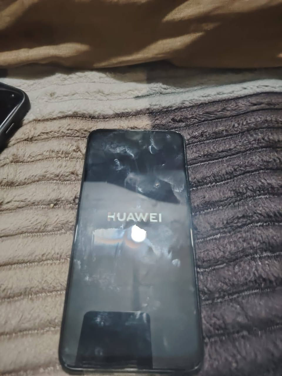 السلام عليكم ، كلكسي A022 ذاكرة 64 نضافه فول وكلشي شغال فقط مبدل شاشة اصلي وكاله الباقي كله شغال عالفحص السعر 50 الف مكاني بغداد للتواصل و عندي موبايلات ايتل ذاكرة١٢٨ سعره  65 جي 8سعره 35الف   M12كلكسي ذاكرة١٢٨ سعره 75  انفنكس تكنو ذاكره 64 سعره 50الف  ذاكره64سعره 50 الف كلاكسي اي13 سعره75ذاكره 128كلاكسي   A20s سعره65الف. الباقي كلمن اوسعره اكو امراوس   مكان بغداد التاجي ابوعظام هذا رقمي87521 075097
 اكوتوصيل *********** اكوواتساب
