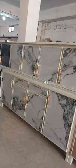 وصول وجبه كاونترات جديد قياس مترين +متر ونص + سنكات ستيل +سنكات مرمر/ العنوان بيجي شارع المصرف مقابل مدرسة الفضيله للبنات / للاستفسار / *********** /***********
