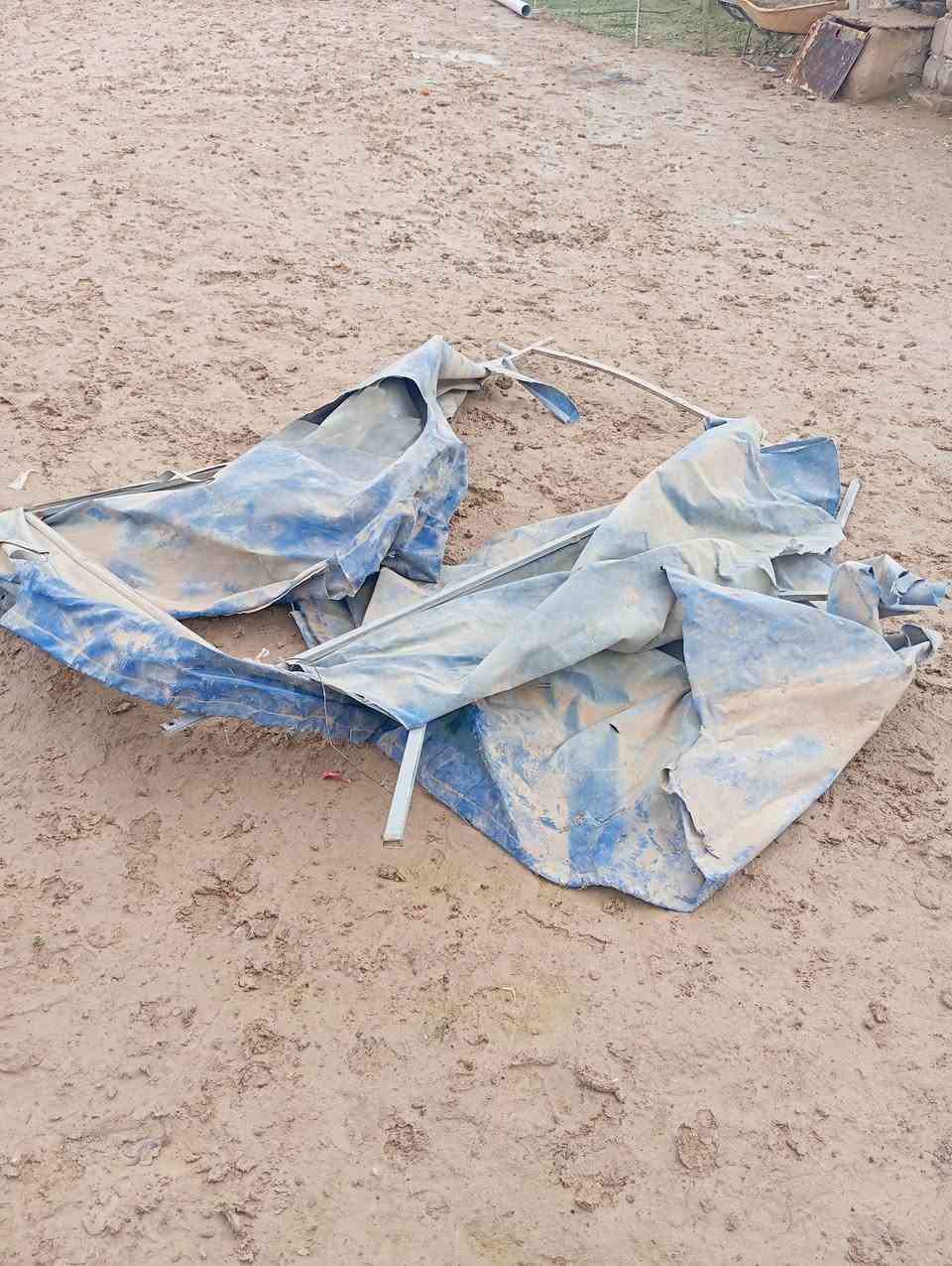 هيكل خيمه للبيع العنوان ناحية المحلبية السعر 100 اتصال *********** بي واتساب
