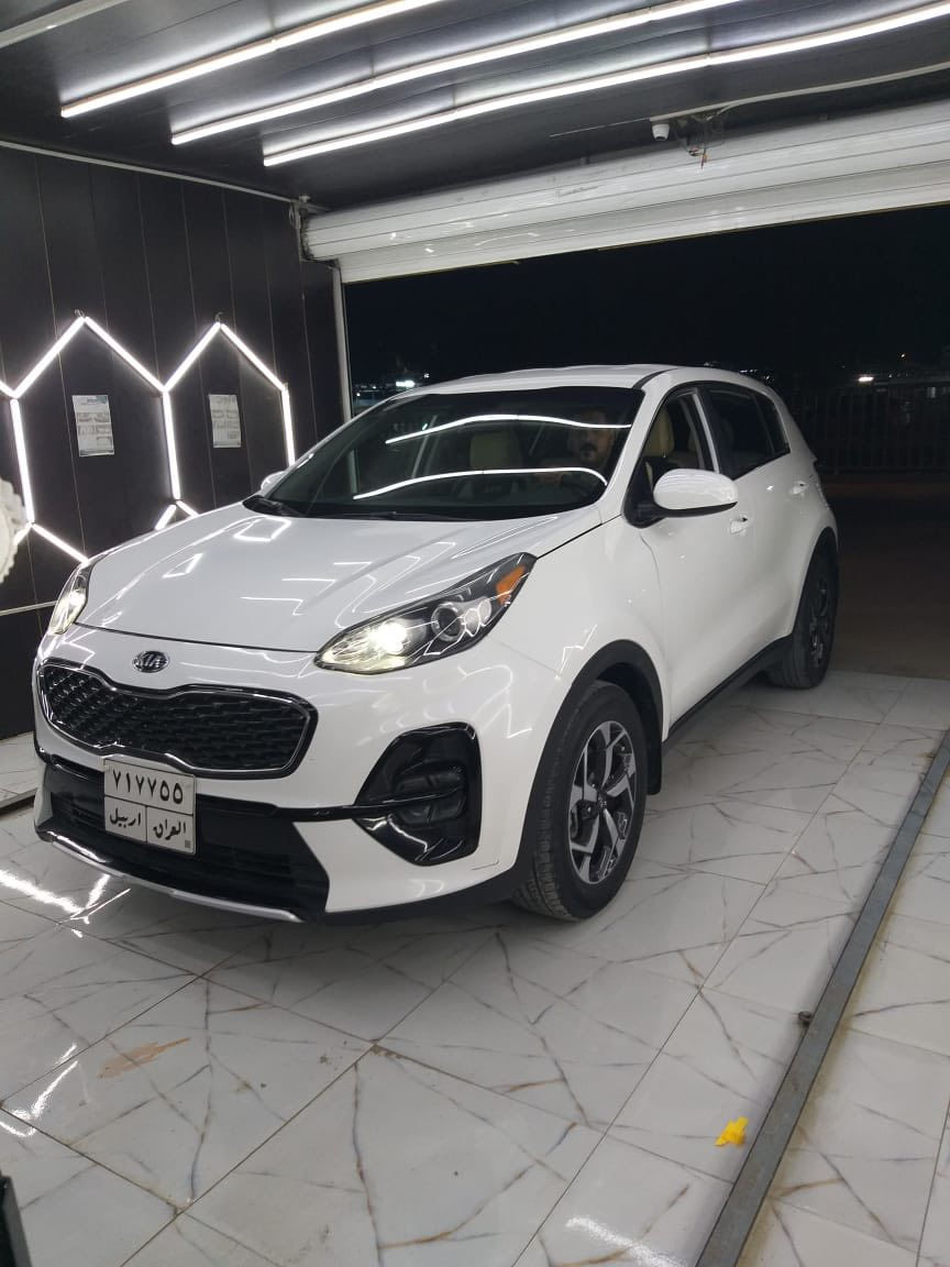 السلام عليكم سبورتج موديل 2020 رقم اربيل ماشيه ٤٧ الف  سياره مابيها نقص برغي كلشي ع وضع الشركه استخدام شخصي 
سنويه ٢٠٢٧ 
نص واصفات داخل مخمل شاشه كبيره لايت زنون مواصفات الامريكي معرفه حادثه موجود اسفل مع السونار فقط بنيد مكفوله شواصي وفخذه شرط الفحص
 
***********  
سعر 175 بيها مجال
