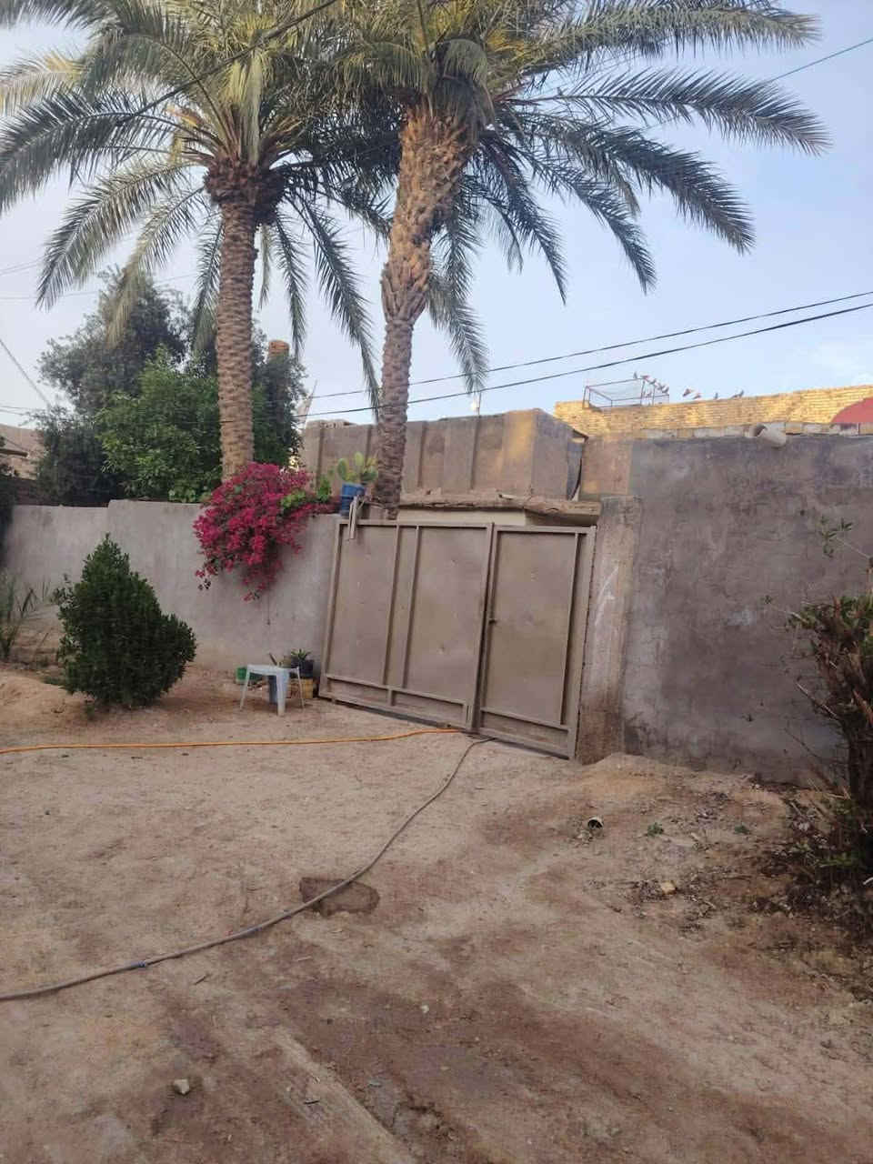 📍 الموقع: دار سكن في قضاء السنية-قرب محكمة السنية الجديدة

📐 المساحة: 420 متر

✨ التفاصيل:

🔹طابو صرف

🔹 موقع تجاري ومميز

🔹طابقين الطابق الاول 5 غرف +صالة+استقبال +مطبخ
 
🔹الطابق الثاني غرفتين فقط

🔹يقع على شارعين اما البيت وخلف البيت

البناء سنة 1980 وترميم حديث

💰 السعر: 325 مليون وبي مجال

📞 للاستفسار: خاص او واتساب ***********
