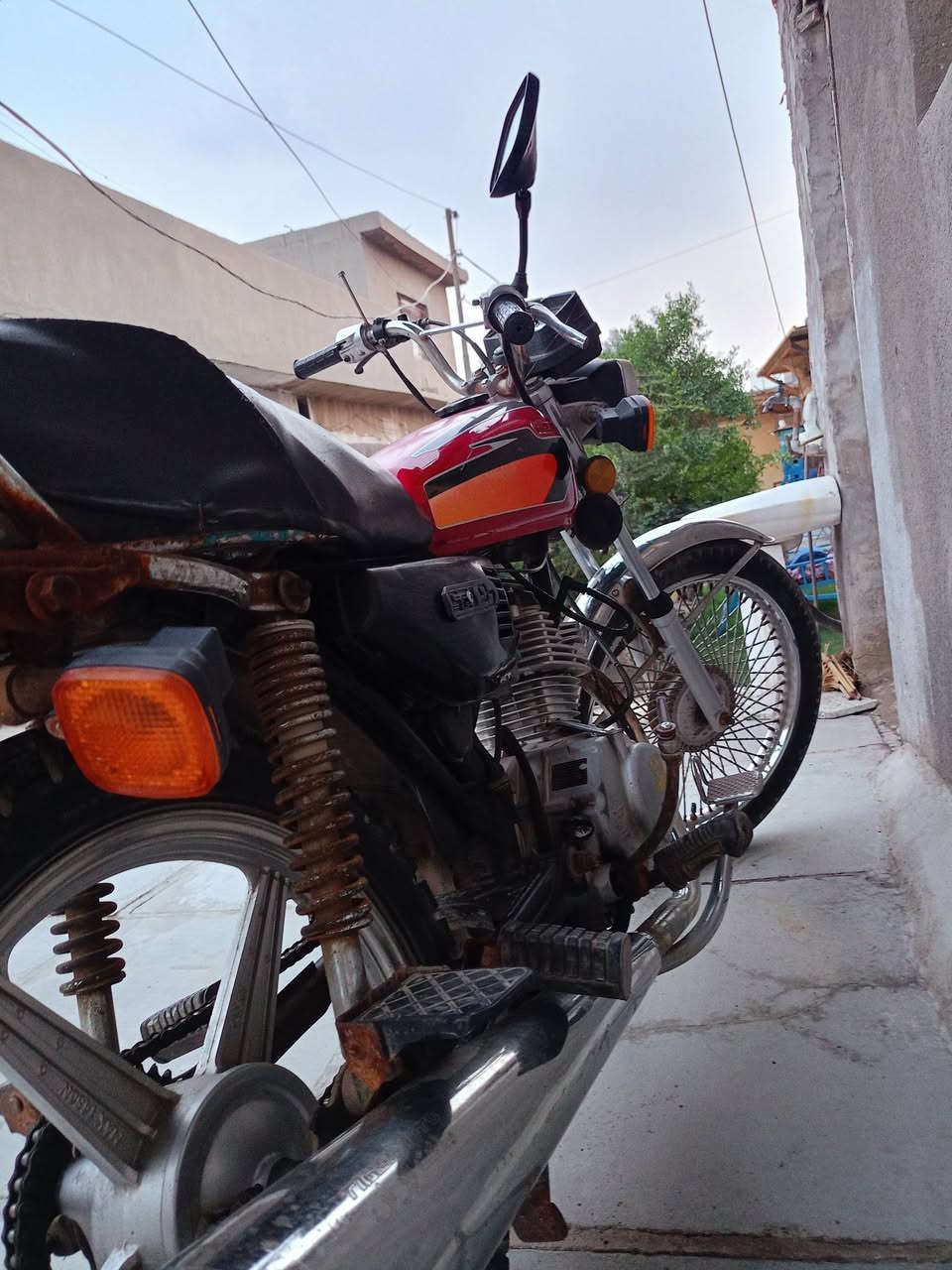 السلام عليكم دراجة البيع أربعة كير الدراجة تشتغل خير من الله رايدهه ب 250 وبيهه مجال مكان بغداد جسر ديالى القديم


**إذا كنت صاحب هذا الإعلان وتريد حذفه لأي سبب، رجاءا أرسل رسالة إلى الدعم الفني**