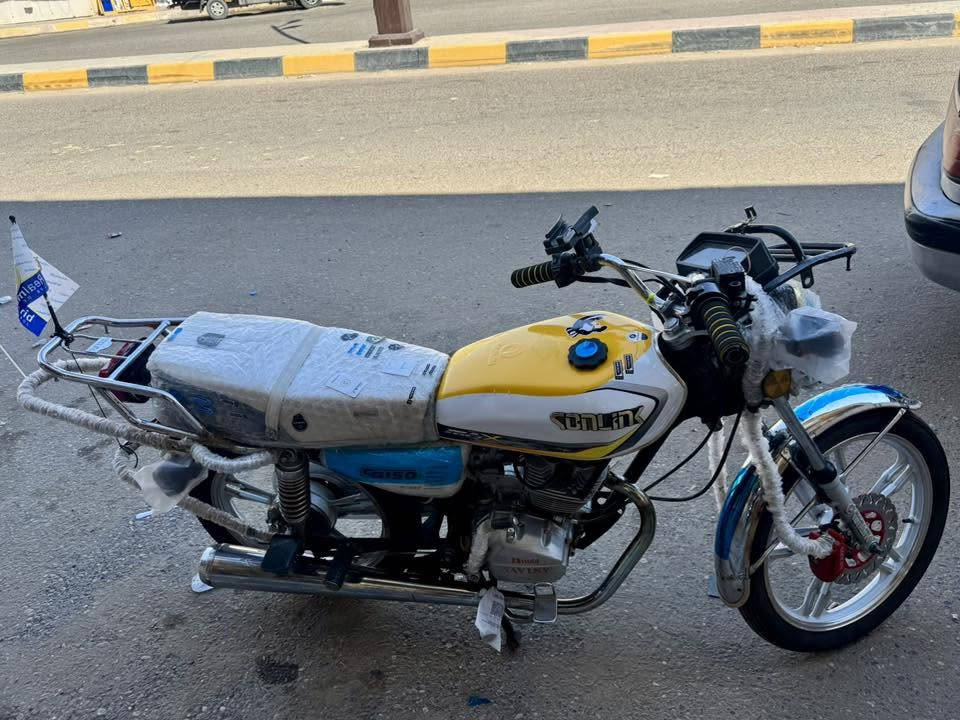 سيفان موديل 22 للببع
دراجه نضيفه شرط شوف العين سعر 430 
***********
