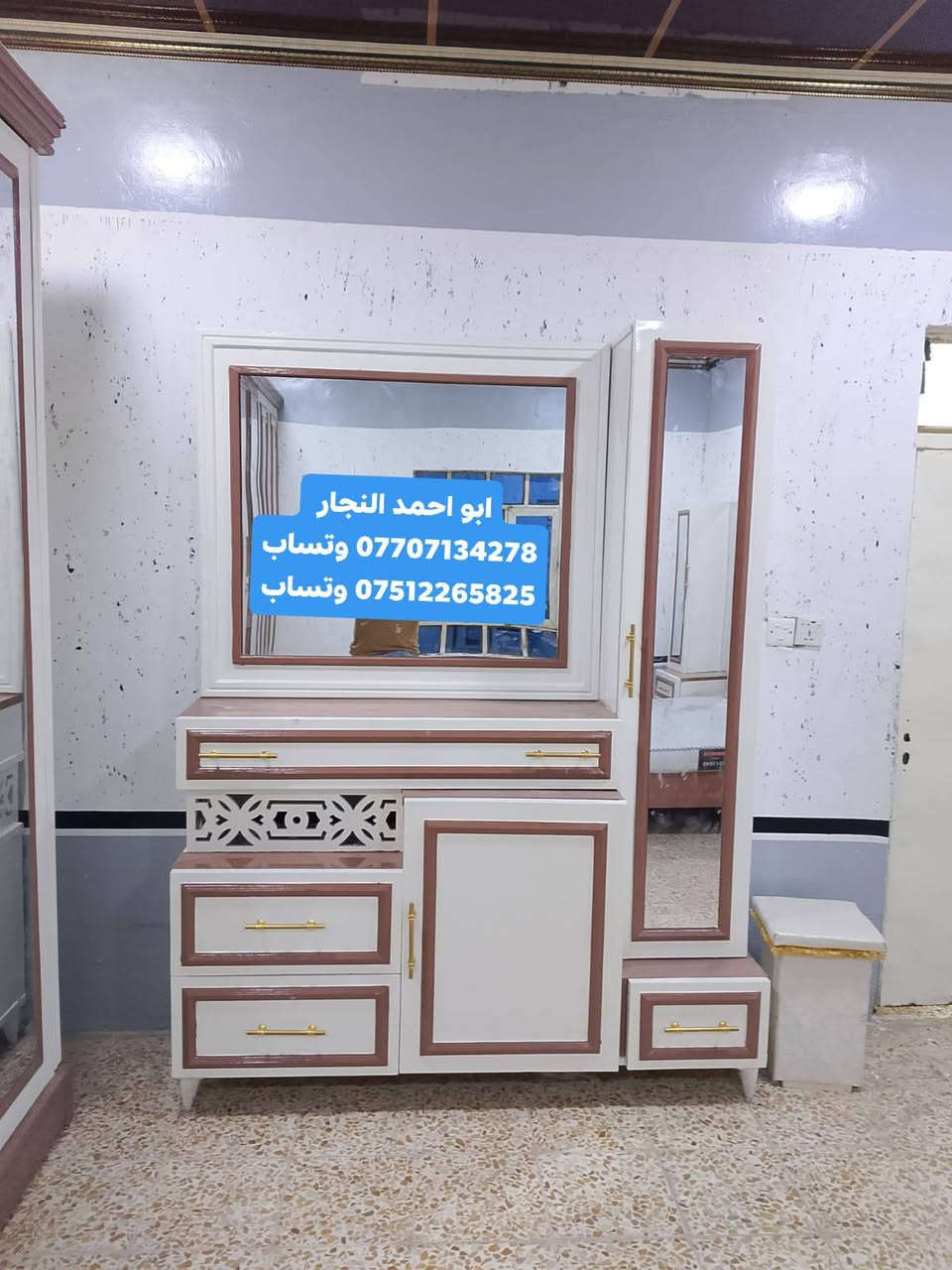 شوفلي المنظر والأناقة والتحفه الفنية بأيدي عراقية #محترفة خشب ثقيل صبغ حراري مقاوم ضد الماي فول موصفات عدنا بيع بالتقسيط وبدون مقدمه لمده 18 شهر يوجد توصيل لكافة القرى والمحافظات التواصل على الأرقام التالية (ابو احمد النجار تعال ولا تحتار) 
*********** وتساب
*********** وتساب
