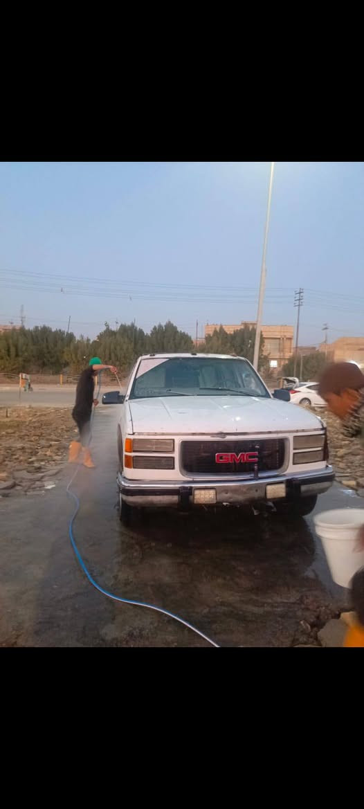 السلام عليكم جمسي للبيع سيارة كير ومكينه جدد بلادي نقصها تخم تايرات ودوشمه
موديل97
رقم احمر صدامي مميز بغداد
سنويتها ساقطه ب17
مكاني كوت واسط 
ابيع كوم حديد 
مكفوله عشاير ودوله 
راعيها الشرعي موجود 
بس ما متواصل ويا رقمه راح مني 
السعر 17وبيها مجال 
السياره كشرها نضيف كلش
‏‪***********‬‏
مكلف بالنشر
