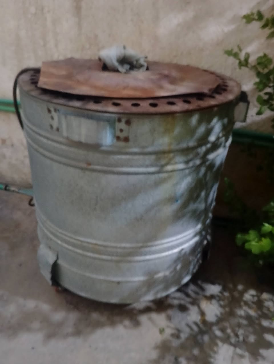 سلام عليكم غراض للبيع شراب خابر ***********
