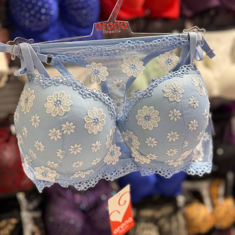 سيتات داخليه ماركات عالميه 😍😍😍لمعرفة السعر والاستفسار بالخاص توصيل داخل العراق فقط ❤️‍🔥


**إذا كنت صاحب هذا الإعلان وتريد حذفه لأي سبب، رجاءا أرسل رسالة إلى الدعم الفني**