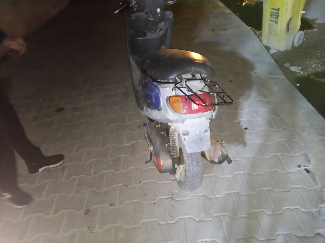 سلام عليكم حبايب 
دراجه ذبانه للبيع ابيع كوم حديد دراجه تشتغل 
السعر خاص


**إذا كنت صاحب هذا الإعلان وتريد حذفه لأي سبب، رجاءا أرسل رسالة إلى الدعم الفني**