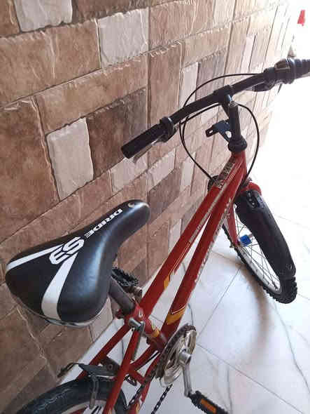 السلام عليكم باسكل للبيع لون احمر جبلي عكرب 6 نمره نضافه 95٪  السعر 85وبي مجال للطييين تايرات واحوابه جديده مكاني كربلاءحي الميلاد   ***********
