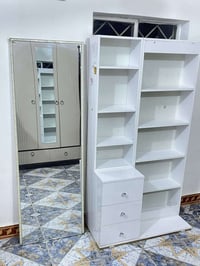 ميز رفوف • ١٧٠سم • مراية تصير باب