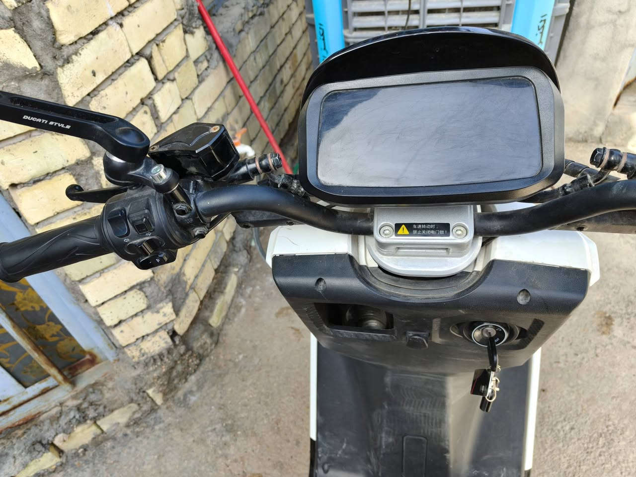 لسلام عليكم دراجة كاسحة شحن البيع مكاني أبو غريب وهاي الدراجة كدامك نضافتها فول مستخدمة شهرين ماشية 600 الدراجة بيها كارت شاشة وسويجين وبصمة السعر على خاص تعال وميكون خاطرك لة طيب


**إذا كنت صاحب هذا الإعلان وتريد حذفه لأي سبب، رجاءا أرسل رسالة إلى الدعم الفني**