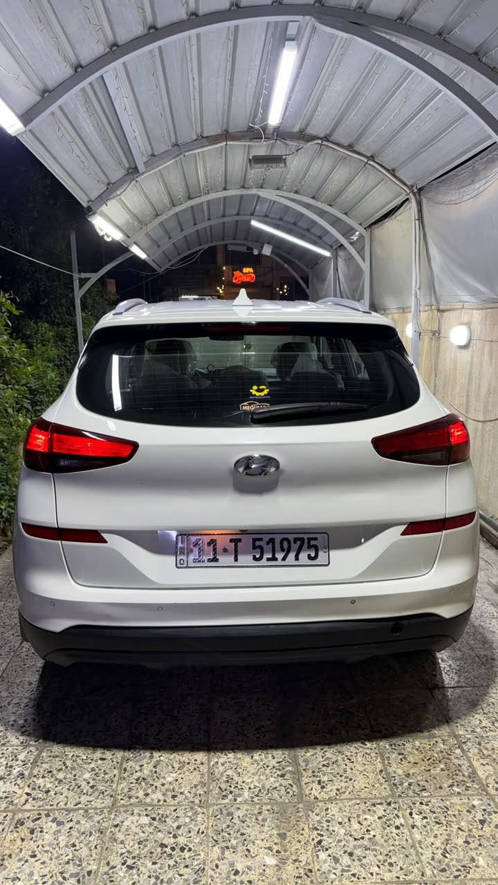 السلام عليكم شباب 
 توسان 2020 وكالة القاصد فول السياره 1/1 عدا الفتحة

 مبدل بيها (جاملغ ومصبوغ ،ومبدل بيها بنيد ،وصبغ بيها بسيط اثر ضربه دراجه بقبغ الجنطه )
ماشية 82،000 كم 
17,500 وبيها مجال بسيط المكان بغداد الكرادة او اليرموك

‭+٩٦٤ ٧٨٧ ٢٢٢ ١٩٩٣‬ 
***********‬
