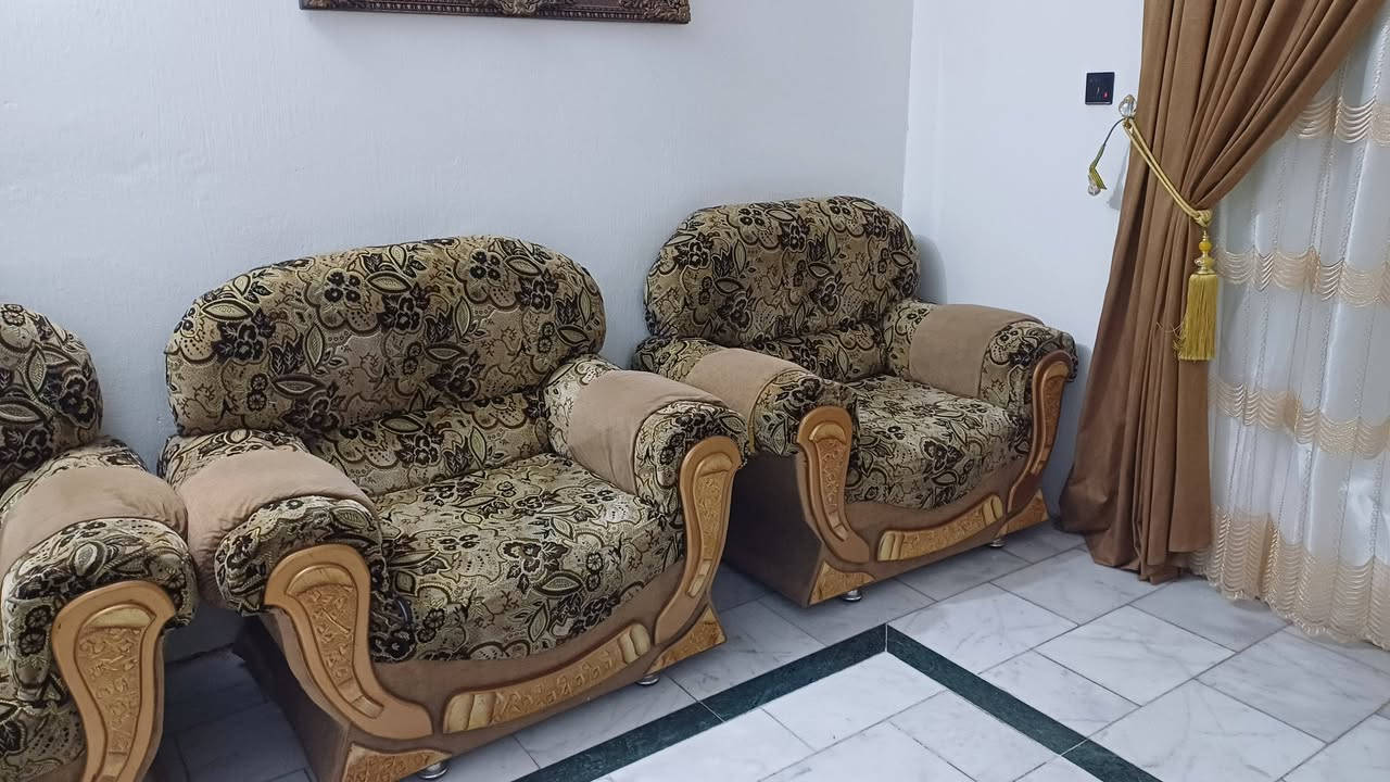 السلام عليكم تخم للبيع نظيف تكمة ضخم .. السعر 250 الف . كوت الفلاحية ***********
