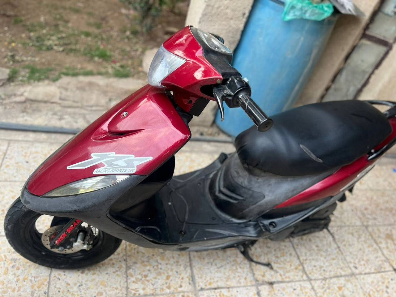 سلام عليكم خوان مكلف بل نشر دراجه ماكس عدله دراجه مكينه مامفتوحه كهربائيات سلف هندر  كلهن شغاله بس كفرات تجاري هاذه رقم صاحب الدراجه ***********
