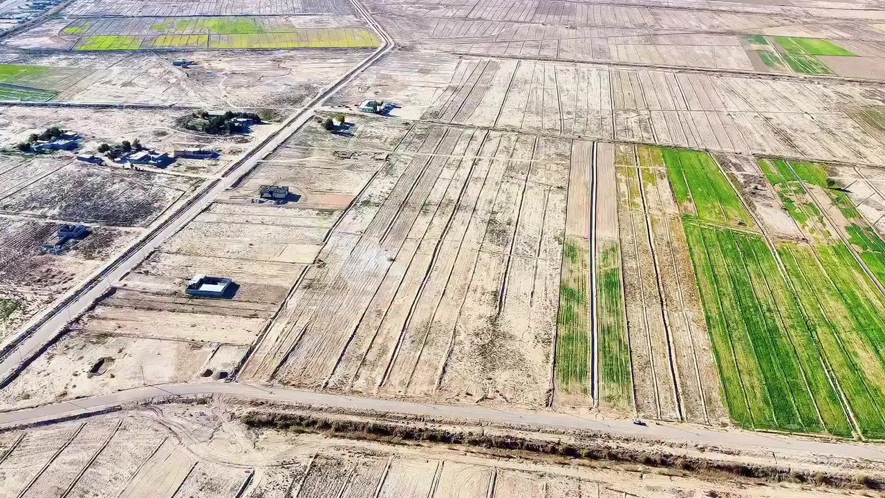 ٣ دونم طابو زراعي سند ٢٥
العرض ٢٠ متر وجه مباشر على تبليط البوراشد 
قريب عن مدرسة
قريب على مي الاساله والشط الصب
طول الكلي ٣٨٠ متر
ارض صالة للزراعه والسكن 
للستفسار
اتصل وبخدمتك . 
***********
***********
@الجميع 
@إشارة
