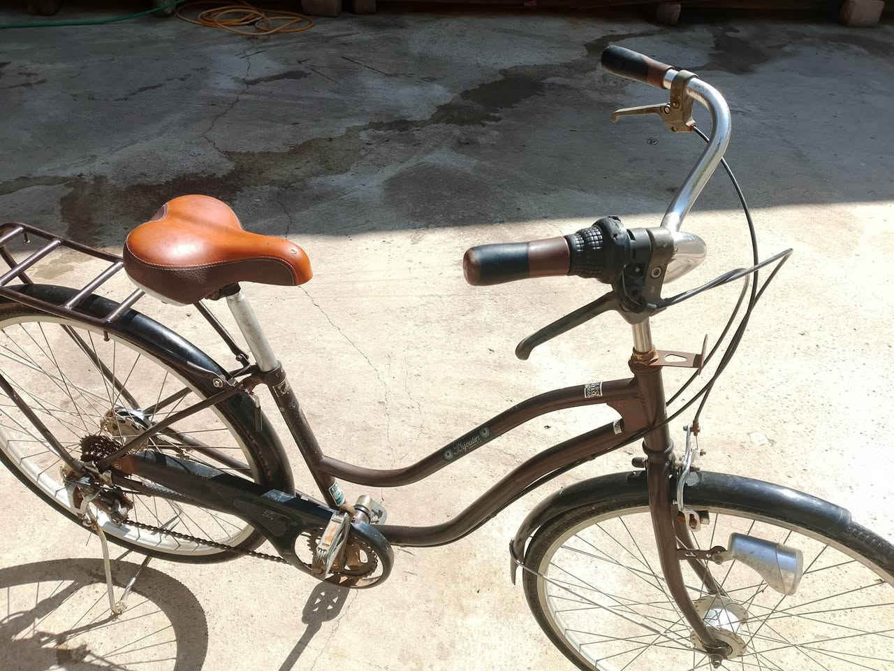 متاح بايسكل حجم 26 
 كله شغال شرط نظيف 
مكان حي فلسطين 
سعر 60 وبي مجال


**إذا كنت صاحب هذا الإعلان وتريد حذفه لأي سبب، رجاءا أرسل رسالة إلى الدعم الفني**